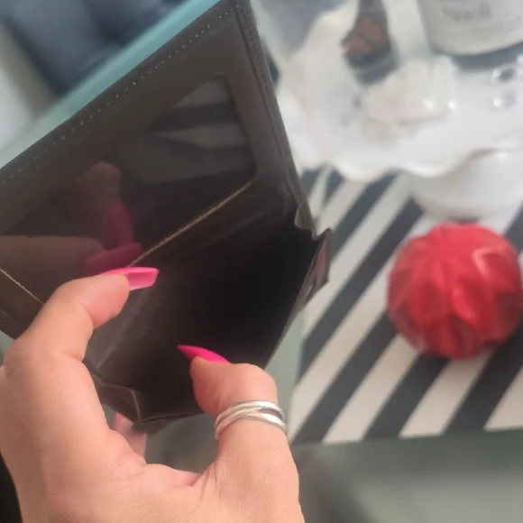 Burberry Green and Red Plaid Wallet Card Holder Great Condition Authentic - Picture 4 of 10